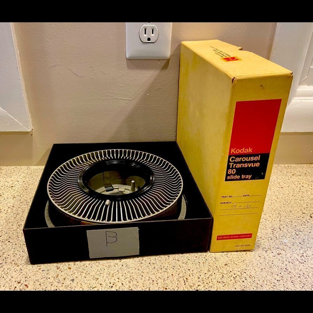 VTG Kodak Carousel TransvuE 80 Slide Tray